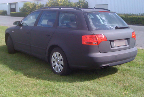 Car wrapping door PRINTiX - Audi A4 Avant matte black